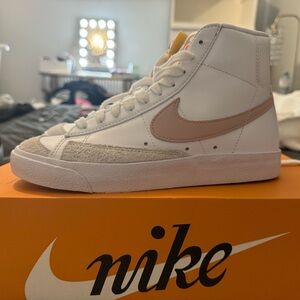 Nike High-Top Sneaker in White with Pale Pink Swoosh